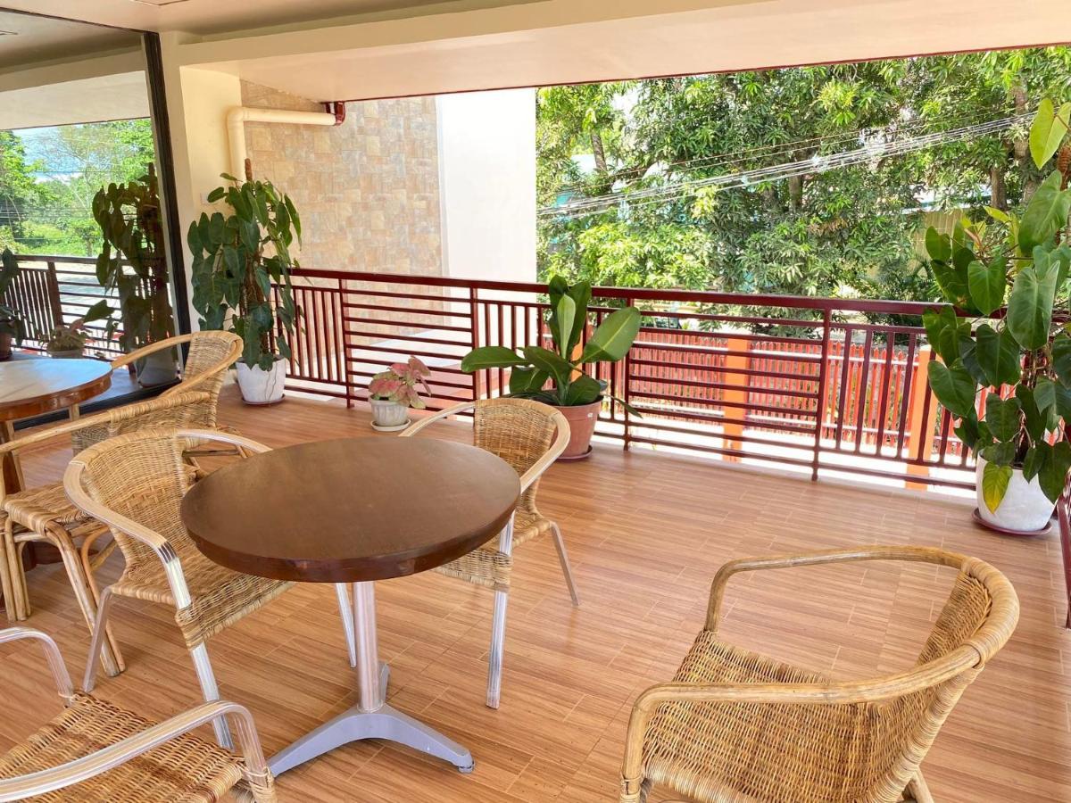 Tessie'S Home Stay Bed & Breakfast Puerto Princesa ภายนอก รูปภาพ