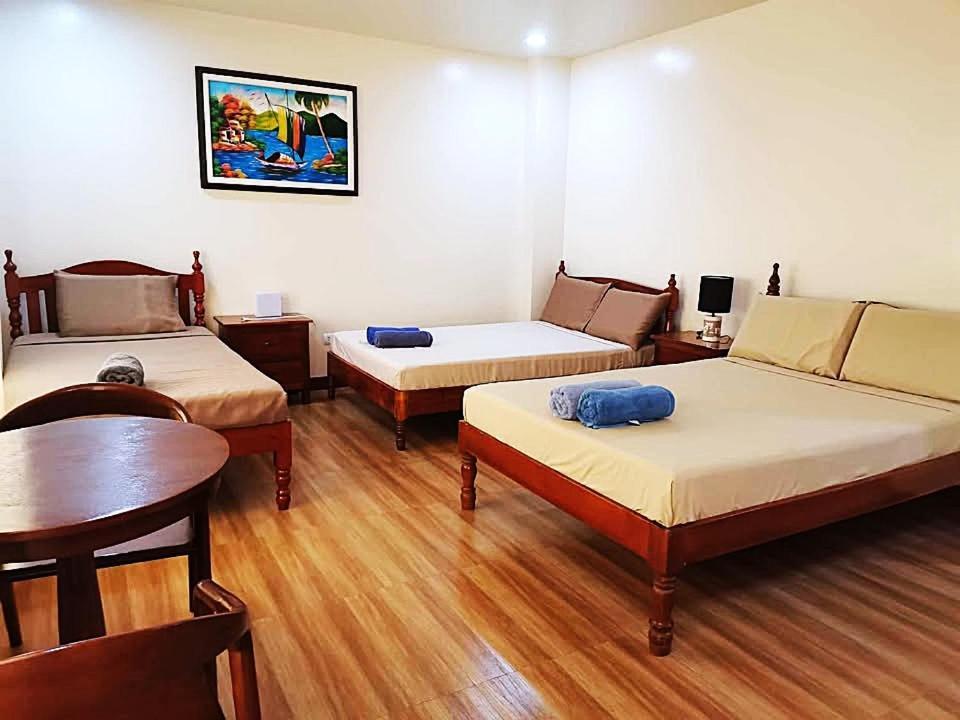 Tessie'S Home Stay Bed & Breakfast Puerto Princesa ภายนอก รูปภาพ